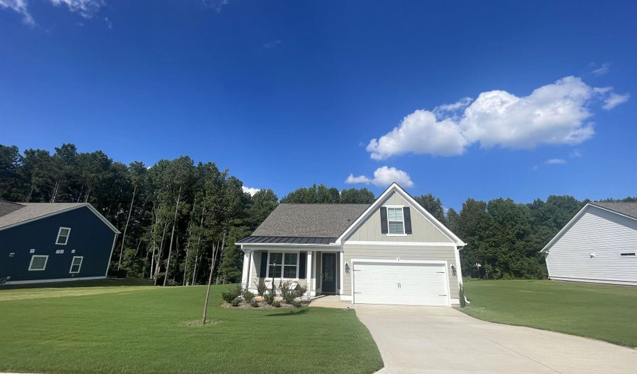 840 Orchard Valley Ln, Boiling Springs, SC 29316 - 4 Beds, 2 Bath