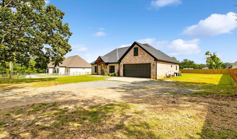 1813 Avilla Vincintage, Alexander, AR 72002 - 4 Beds, 3 Bath