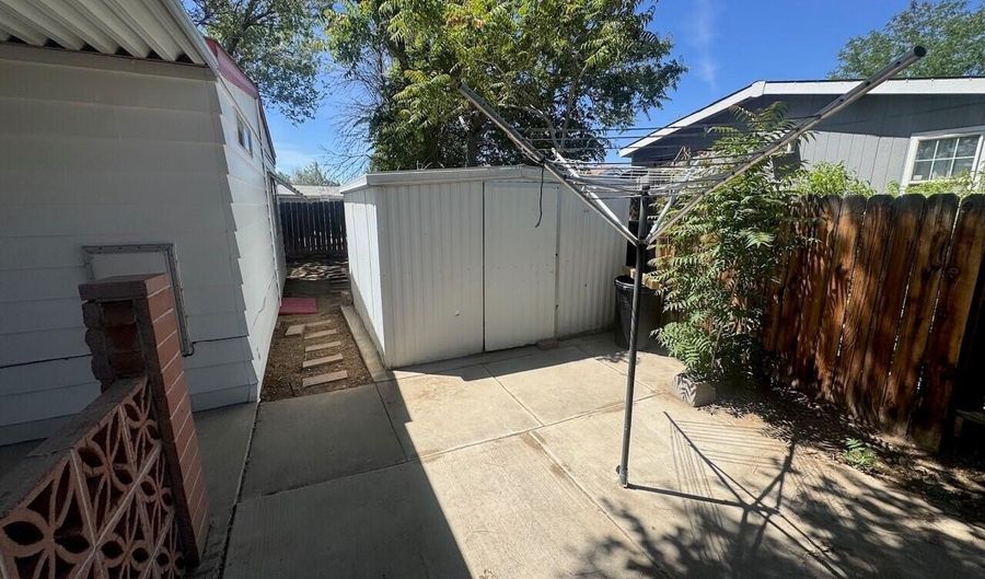 375 Randon Ct, Fernley, NV 89408 - 2 Beds, 2 Bath