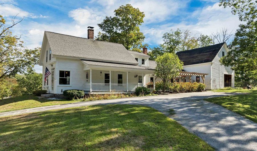236 Main St, Candia, NH 03034 - 4 Beds, 4 Bath