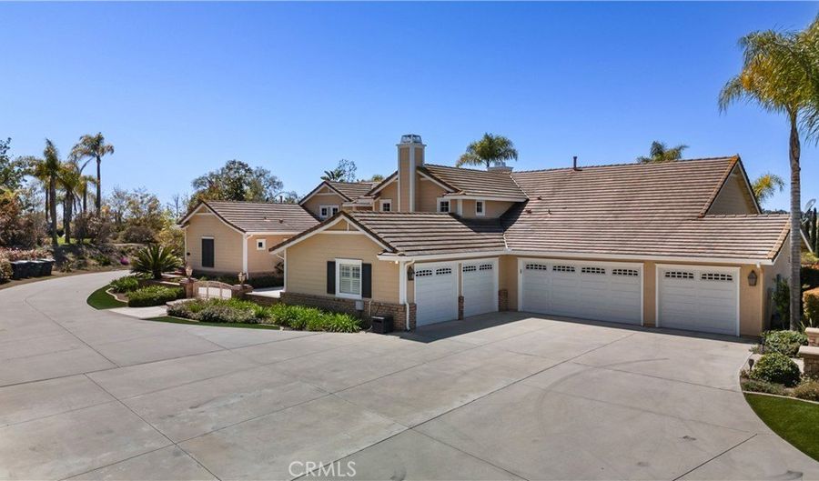3988 Keri Way, Fallbrook, CA 92028 - 4 Beds, 4 Bath