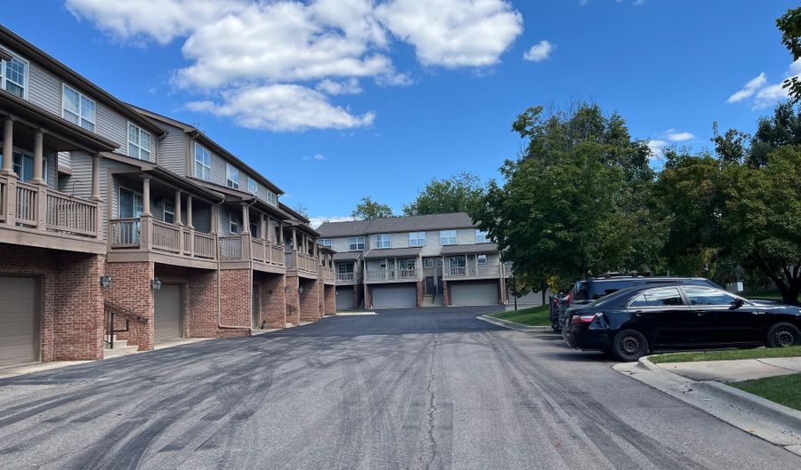 2815 Barclay Way, Ann Arbor, MI 48105 - 3 Beds, 3 Bath