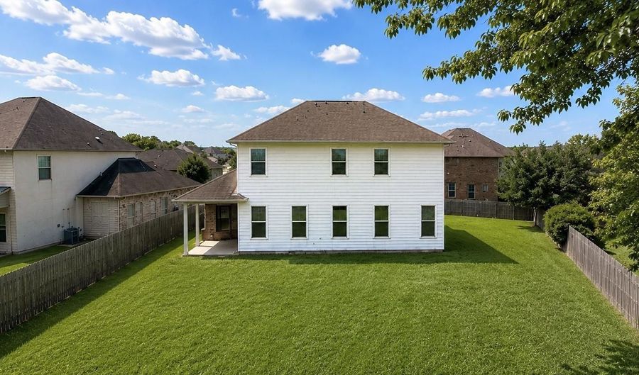 15565 Babblingbrook Dr, Baton Rouge, LA 70816 - 5 Beds, 3 Bath