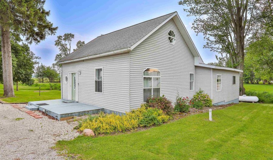 895 W 400 S, Albion, IN 46701 - 4 Beds, 1 Bath