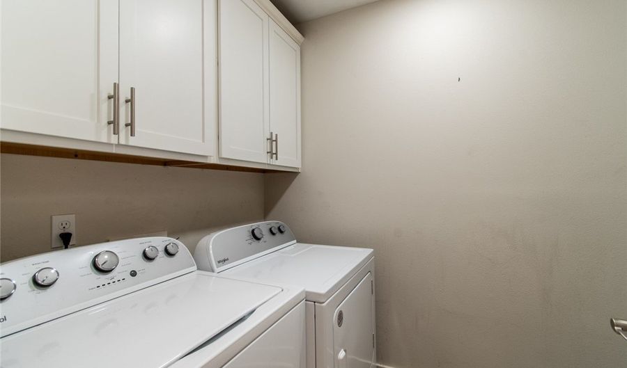 129 Sea Breeze Dr, Aransas Pass, TX 78336 - 3 Beds, 3 Bath