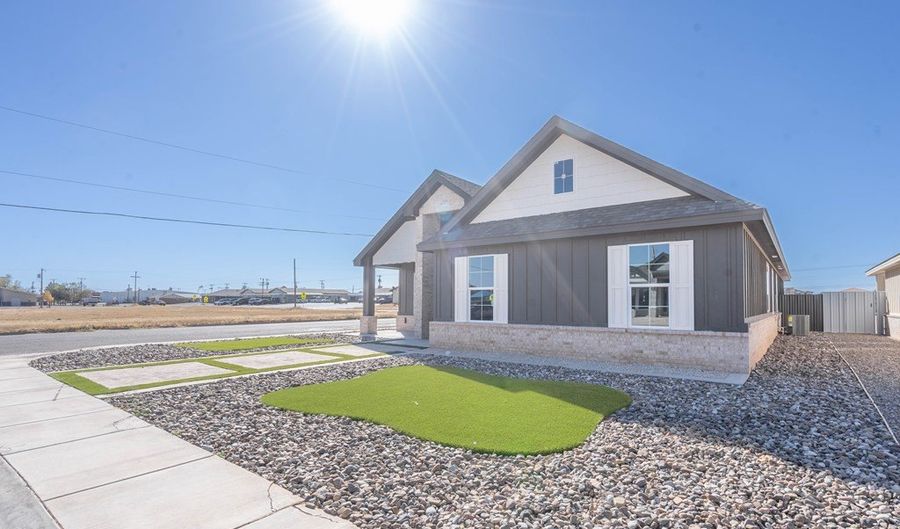 10 NE Armlei Dr, Andrews, TX 79714 - 4 Beds, 3 Bath