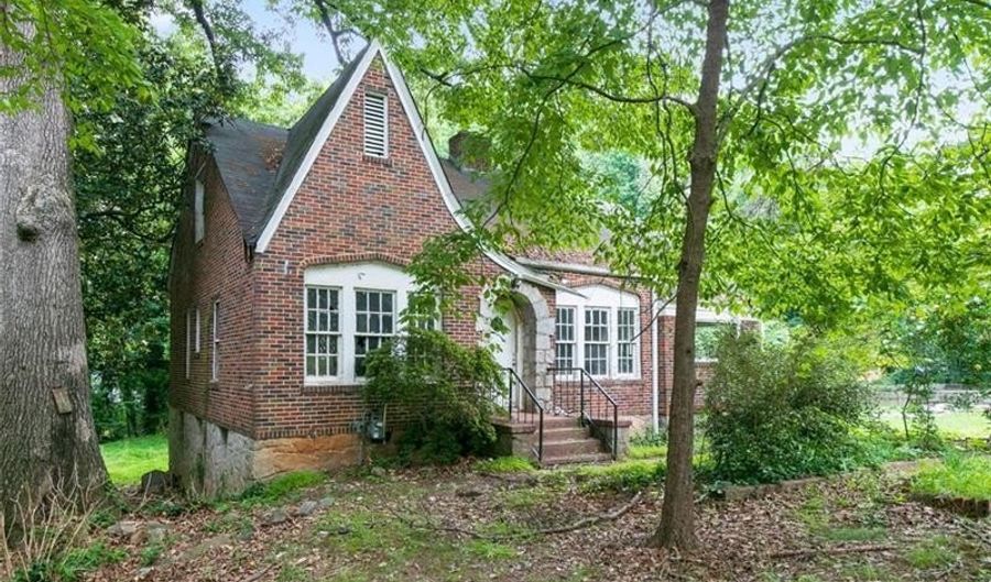1699 EMERALD, Atlanta, GA 30310 - 3 Beds, 2 Bath