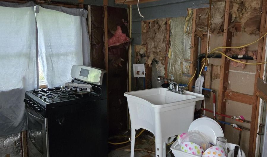 315 Vanderwell Ave, Bayville, NJ 08721 - 3 Beds, 1 Bath