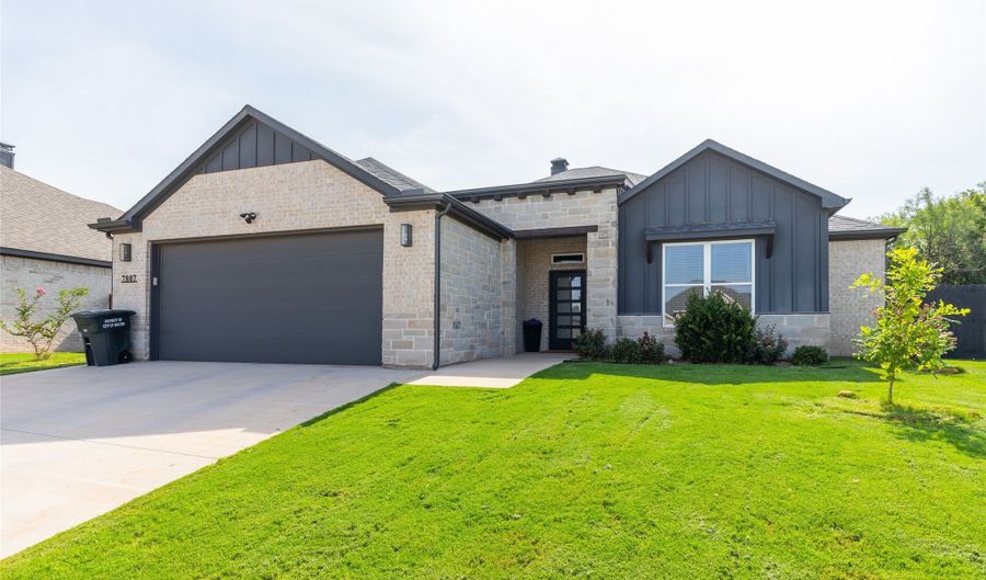 7807 Colwood Ct, Abilene, TX 79606 - 4 Beds, 3 Bath