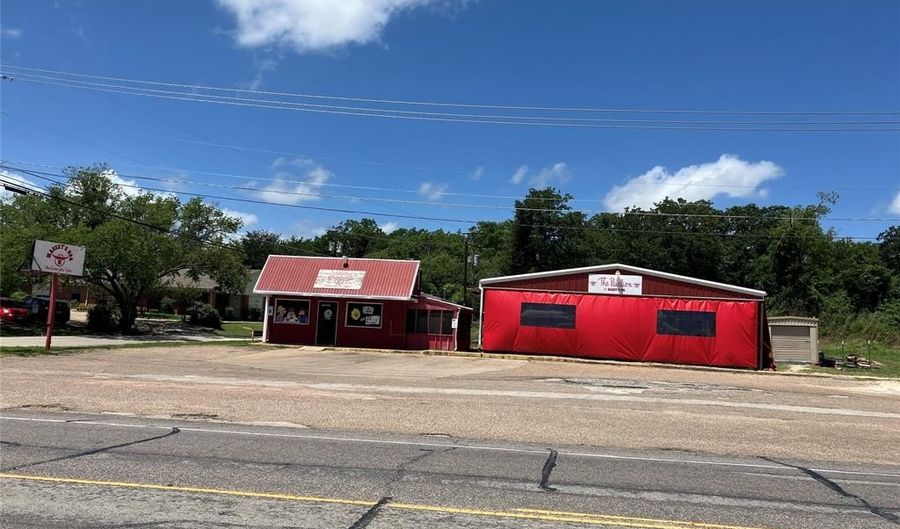 201 N Parkway Dr, Alvarado, TX 76009 - 0 Beds, 0 Bath
