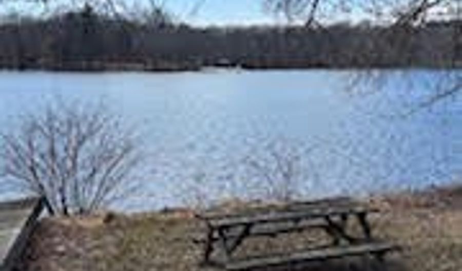 43 Bethlehem Ln, Bethlehem, CT 06751 - 1 Beds, 1 Bath