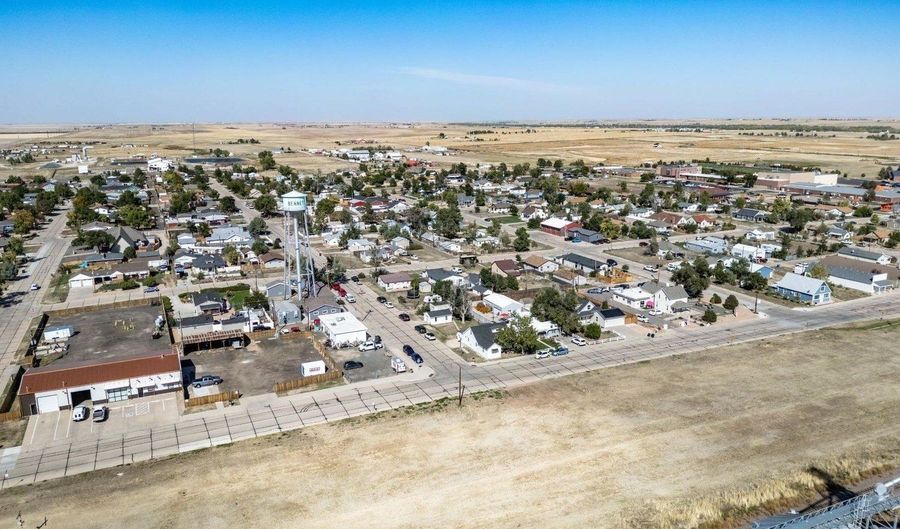 46542 Avery Ln, Bennett, CO 80102 - 3 Beds, 2 Bath