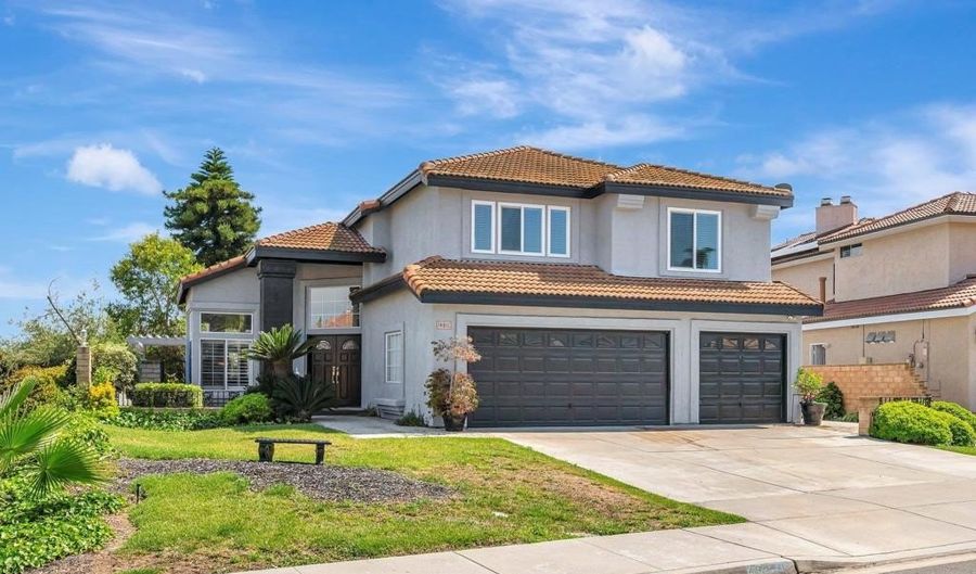 1359 Corte Alveo, Oceanside, CA 92057 - 5 Beds, 3 Bath