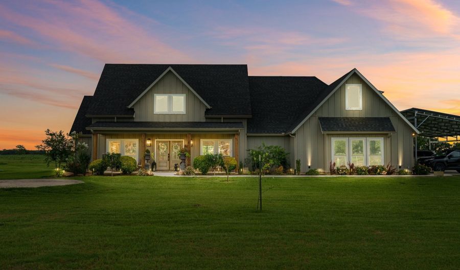 109 County Road 2696, Alvord, TX 76225 - 4 Beds, 3 Bath