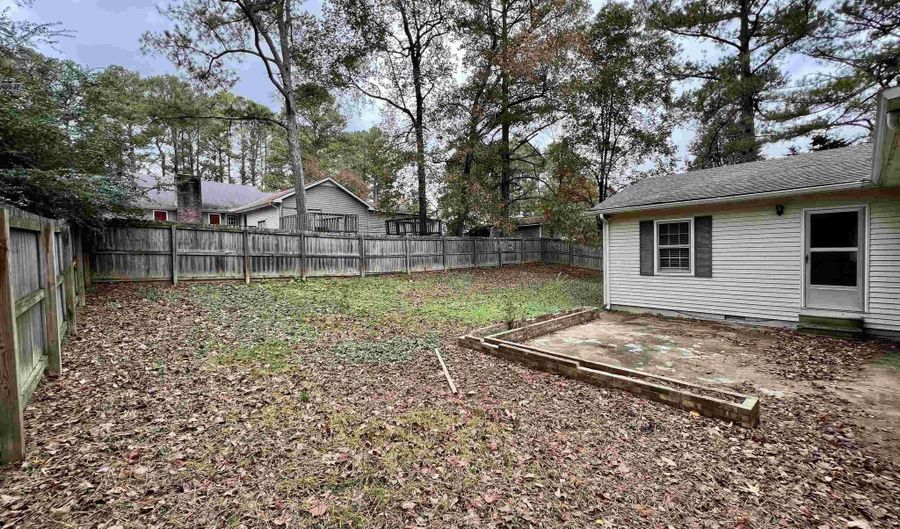 15411 Rise St, Athens, AL 35613 - 3 Beds, 2 Bath