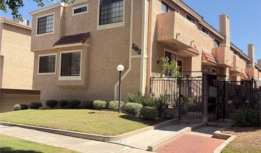 2612 W Grand Ave C, Alhambra, CA 91801 - 3 Beds, 3 Bath