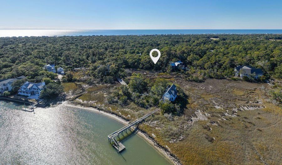 315 N Bald Head Wynd, Bald Head Island, NC 28461 - 5 Beds, 6 Bath