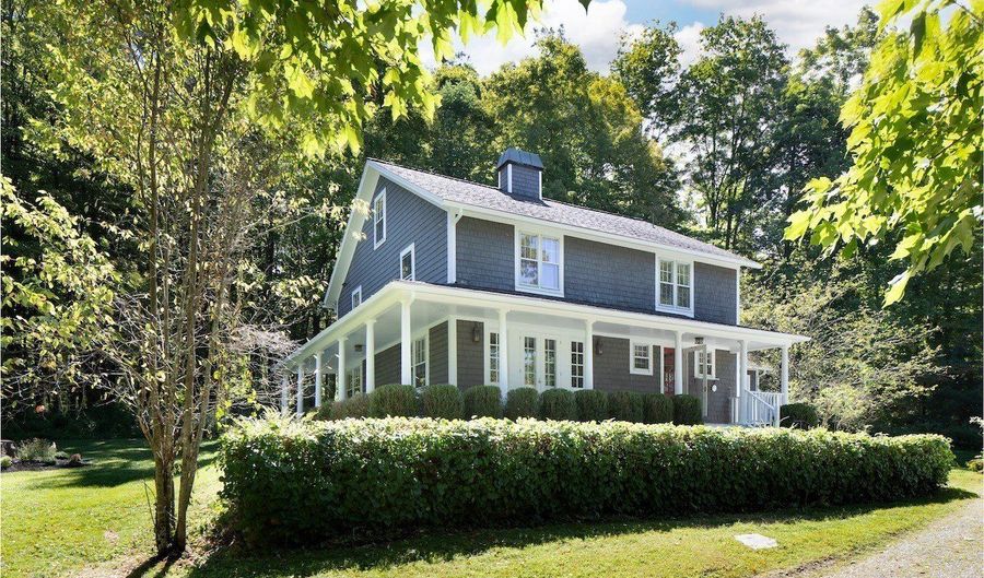 23 Johnson Rd, Cornwall, CT 06796 - 3 Beds, 3 Bath