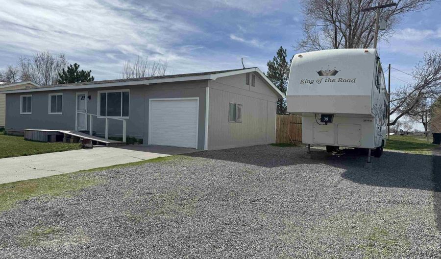101 Sunset Cir, Buhl, ID 83316 - 3 Beds, 2 Bath