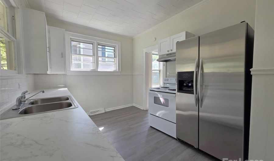 106 Falls Rd, Badin, NC 28009 - 2 Beds, 1 Bath
