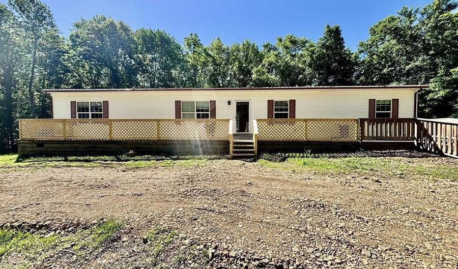 625 Reels Rd, Adolphus, KY 42120 - 3 Beds, 2 Bath