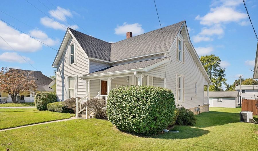 2127 Washington Ave, Bedford, IN 47421 - 3 Beds, 2 Bath