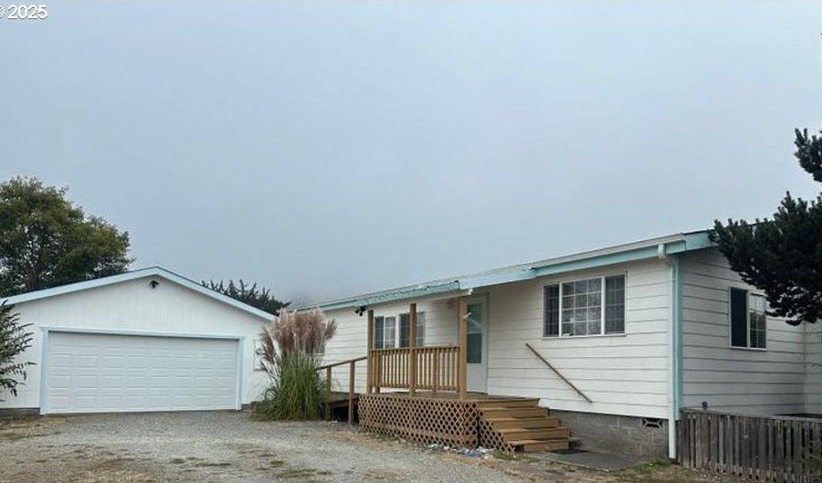 97993 W BENHAM Ln, Brookings, OR 97415 - 3 Beds, 2 Bath