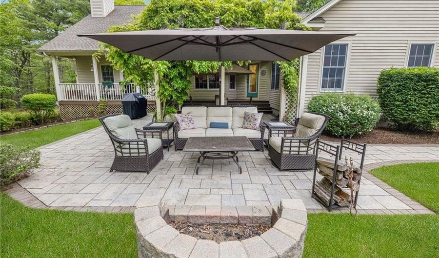 160 School Land Woods Rd, Exeter, RI 02822 - 3 Beds, 3 Bath