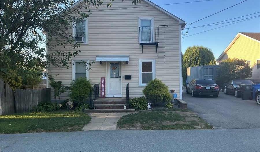 24 Elmhurst Ave 2, Cranston, RI 02920 - 2 Beds, 1 Bath