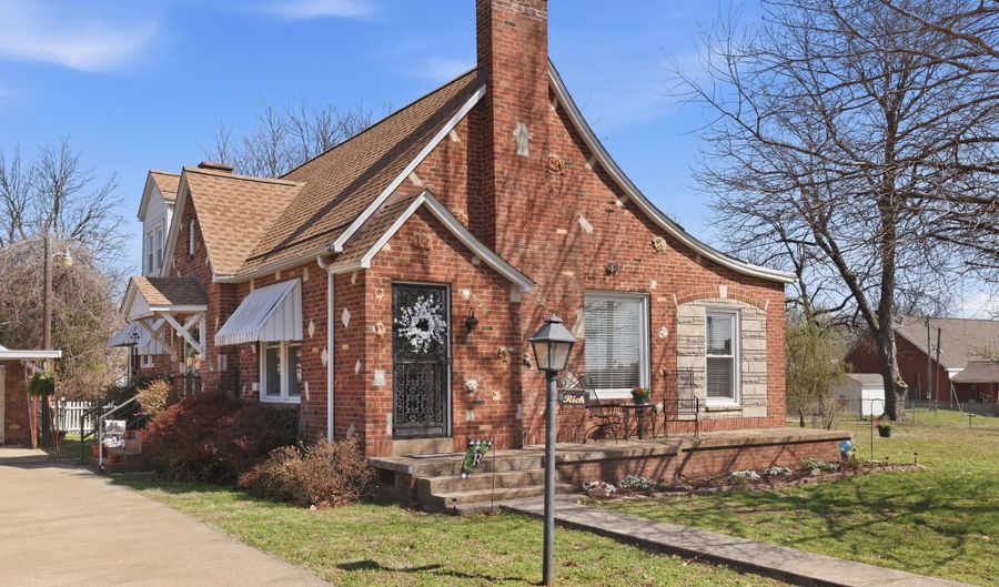 526 Broadway St, Barlow, KY 42024 - 3 Beds, 1 Bath