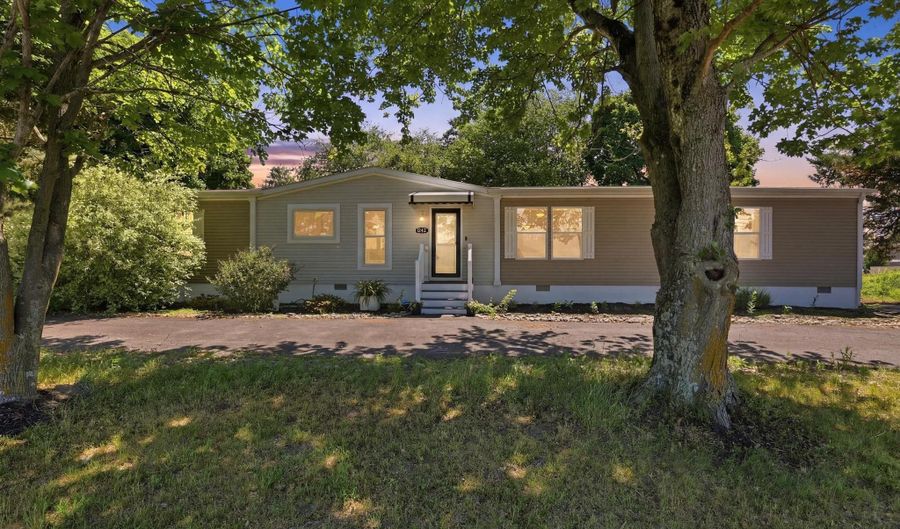 12421 N OLD STATE Rd, Ellendale, DE 19941 - 4 Beds, 2 Bath