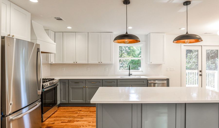 3029 CHARLBURY Pl, Avondale Estates, GA 30002 - 4 Beds, 4 Bath