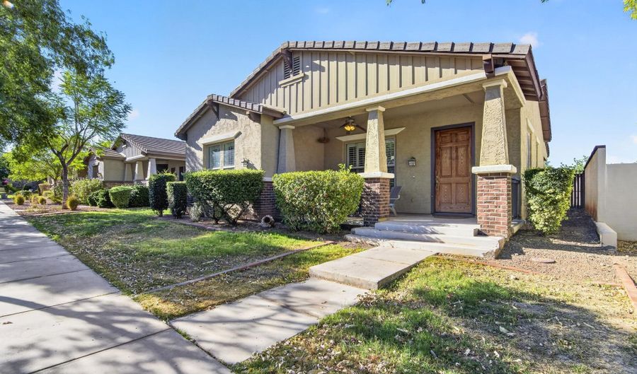 20418 W SHADOW St, Buckeye, AZ 85396 - 3 Beds, 2 Bath