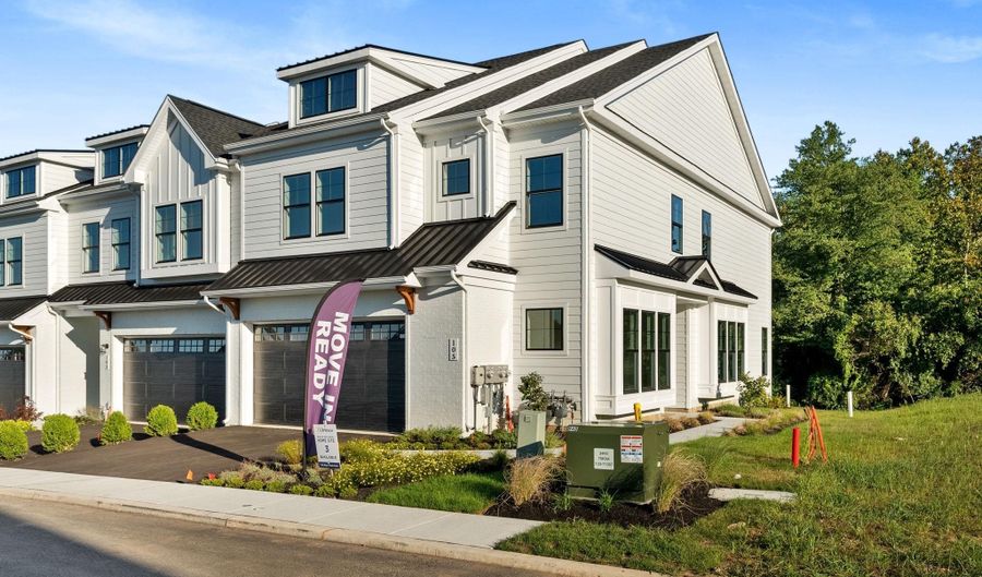 105 RIVER TRAIL Cir 3, King Of Prussia, PA 19406 - 3 Beds, 3 Bath