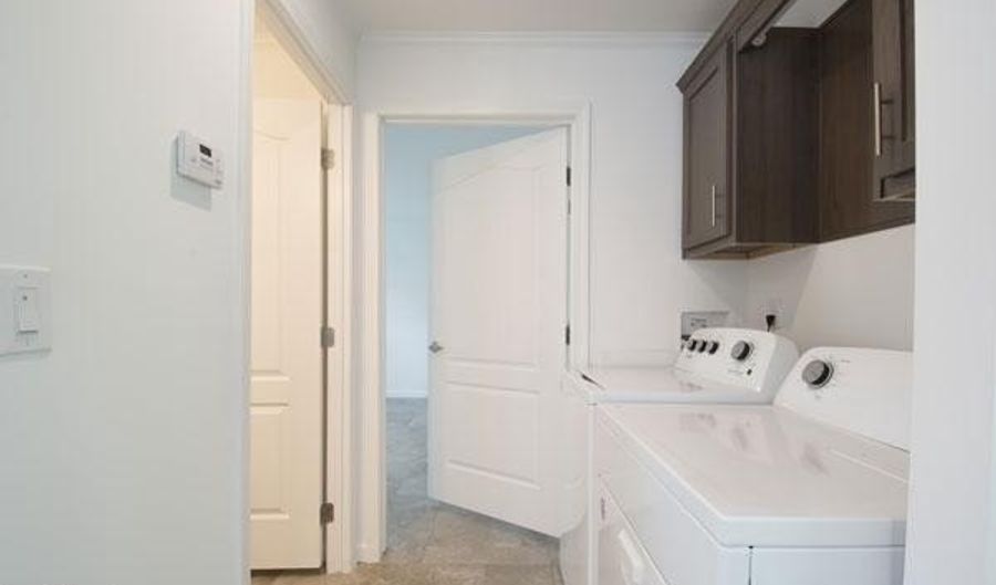 16 CLAYTON Dr, Clayton, DE 19938 - 2 Beds, 2 Bath