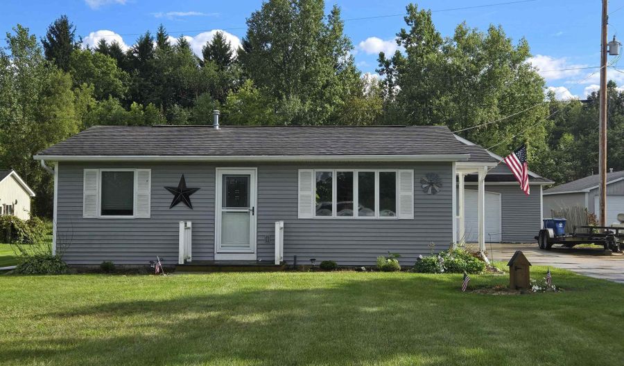 16805 Ederer, Hemlock, MI 48626 - 2 Beds, 1 Bath