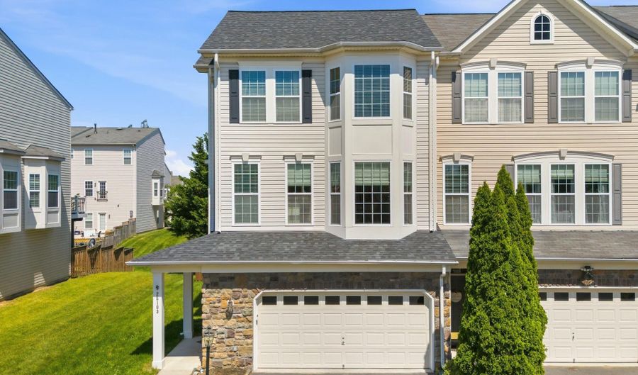 25103 SILURIAN Ter, Aldie, VA 20105 - 4 Beds, 4 Bath