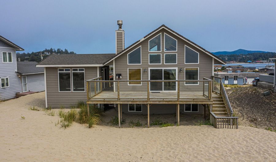 218 NW Oceania, Waldport, OR 97394 - 2 Beds, 3 Bath