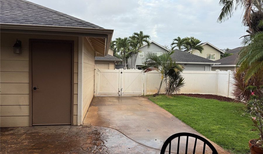 91-1111 Kaiko St, Ewa Beach, HI 96706 - 4 Beds, 3 Bath