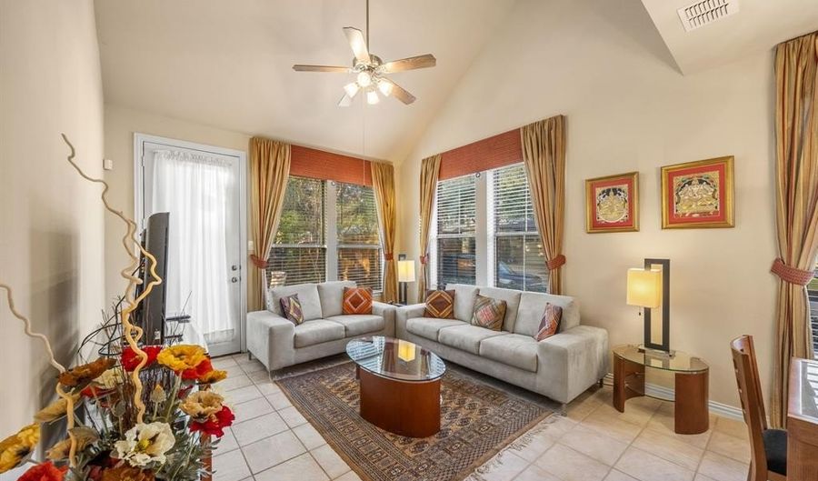 708 Chestnut Hill Dr, Allen, TX 75013 - 3 Beds, 3 Bath