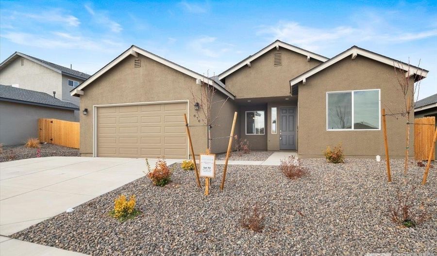 890 Agate, Fernley, NV 89408 - 3 Beds, 2 Bath