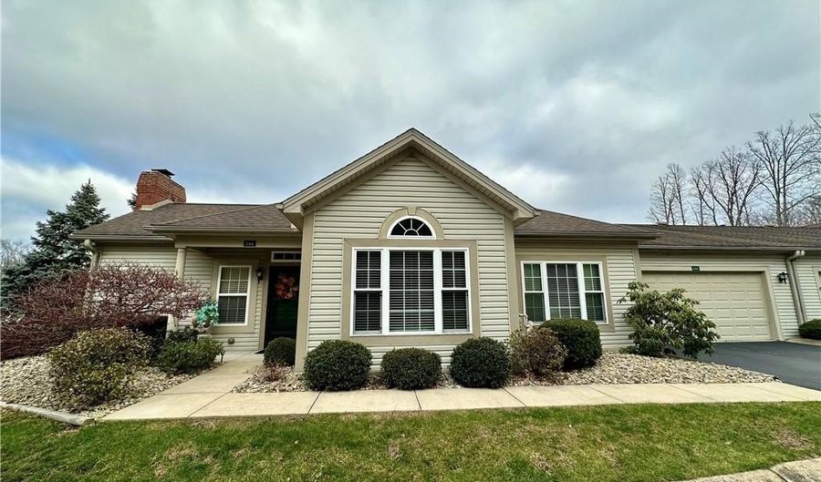 244 Wilcox Rd, Austintown, OH 44515 - 2 Beds, 2 Bath