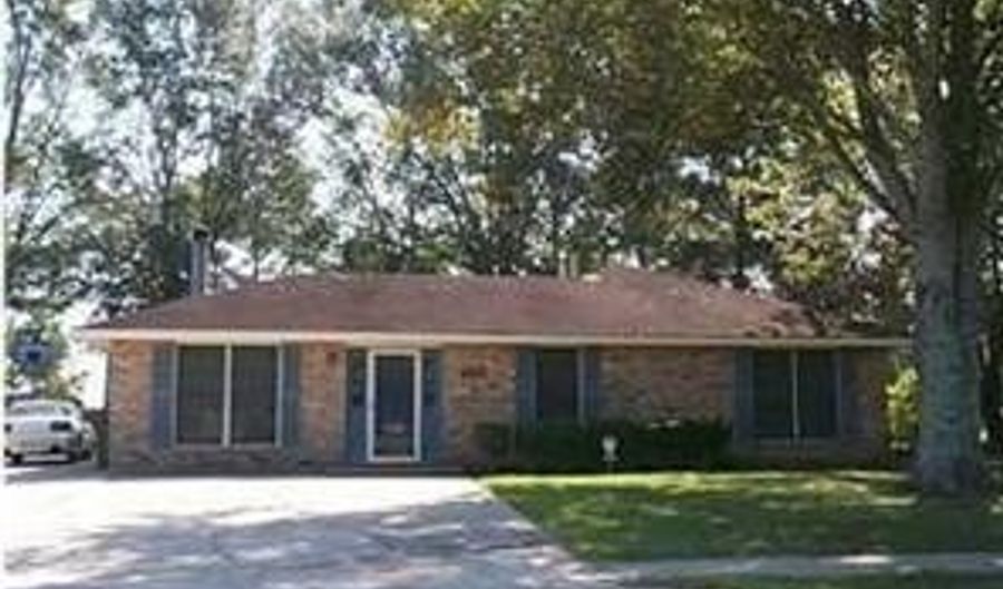 608 DANIELS St, Baker, LA 70714 - 3 Beds, 2 Bath