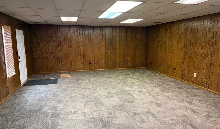 111 N Hall St, Algona, IA 50511 - 0 Beds, 0 Bath