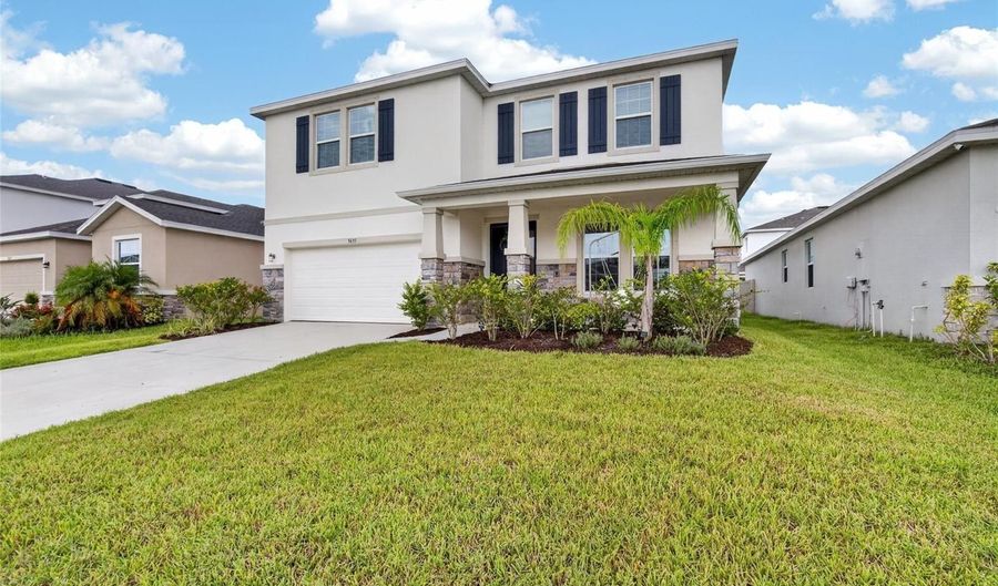 5633 HAWKS CAY St, Apollo Beach, FL 33572 - 4 Beds, 3 Bath