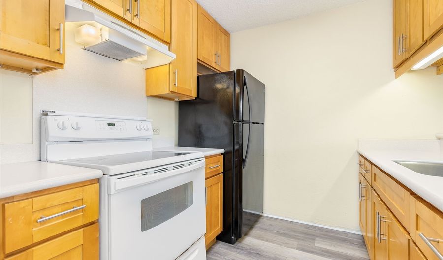 98-500 Koauka Loop 7G, Aiea, HI 96701 - 2 Beds, 1 Bath