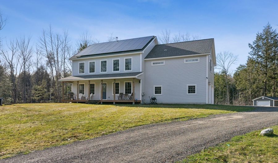 5 Harmony Way, Falmouth, ME 04105 - 4 Beds, 3 Bath