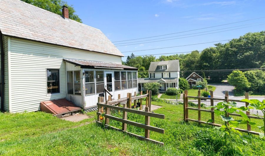 455 S Main St, Brattleboro, VT 05301 - 3 Beds, 1 Bath