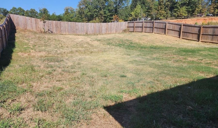 1072 Huntington Dr, Benton, AR 72019 - 4 Beds, 2 Bath