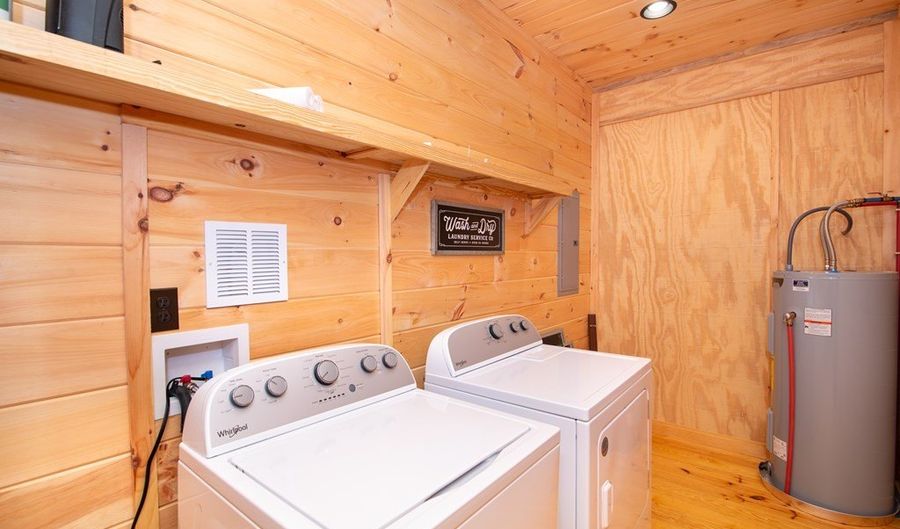 229 Whitetail Ridge Dr, Robbinsville, NC 28702 - 2 Beds, 2 Bath